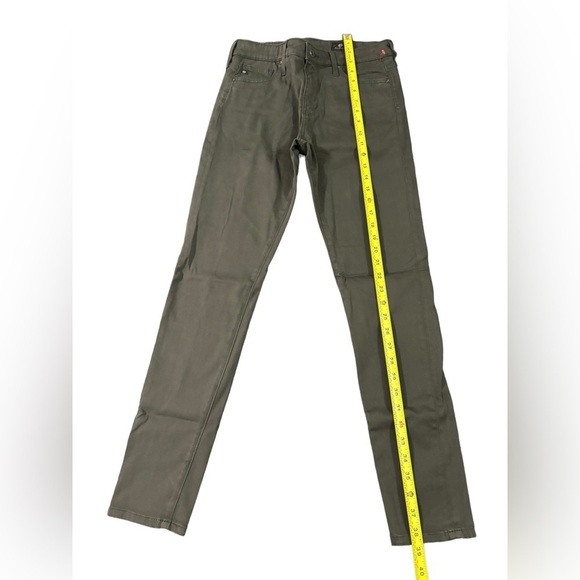 AG THE FARRAH SKINNY ANKLE
high-rise skinny ankle size 27R - Picture 8 of 13